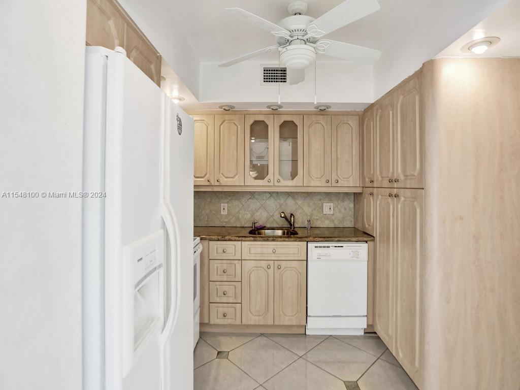 1985 S Ocean Dr 17G, Hallandale Beach, Florida 33009, 2 Bedrooms Bedrooms, ,2 BathroomsBathrooms,Residential,For Sale,1985 S Ocean Dr 17G,A11548100