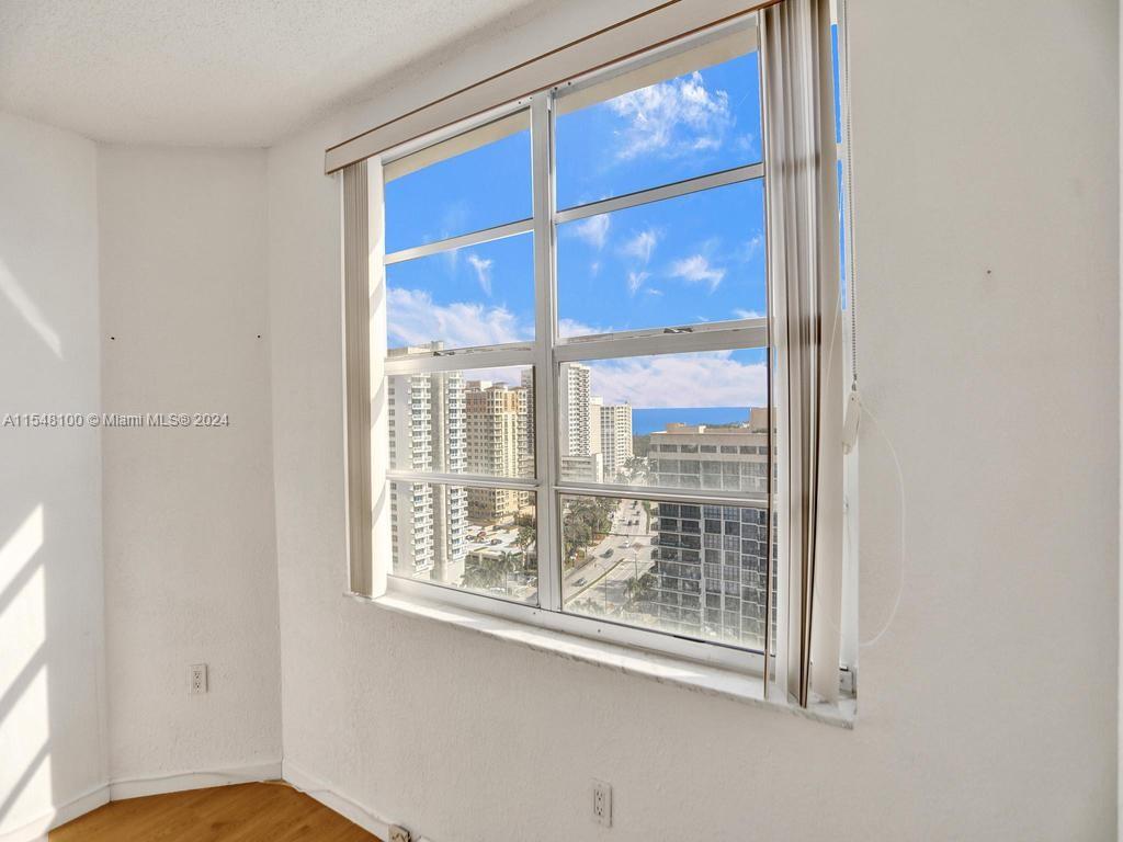 1985 Ocean Dr, Hallandale Beach, FL, 33009 United States, 2 Bedrooms Bedrooms, ,2 BathroomsBathrooms,Residential,For Sale,Ocean Dr,A11548100