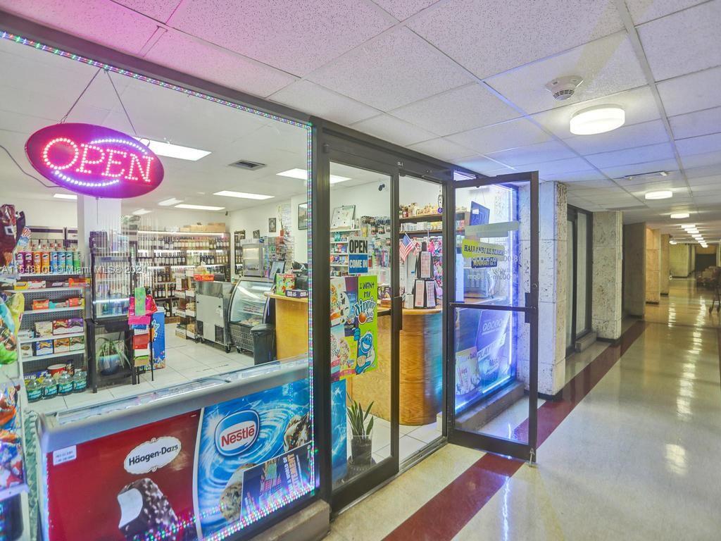 1985 S Ocean Dr 17G, Hallandale Beach, Florida 33009, 2 Bedrooms Bedrooms, ,2 BathroomsBathrooms,Residential,For Sale,1985 S Ocean Dr 17G,A11548100