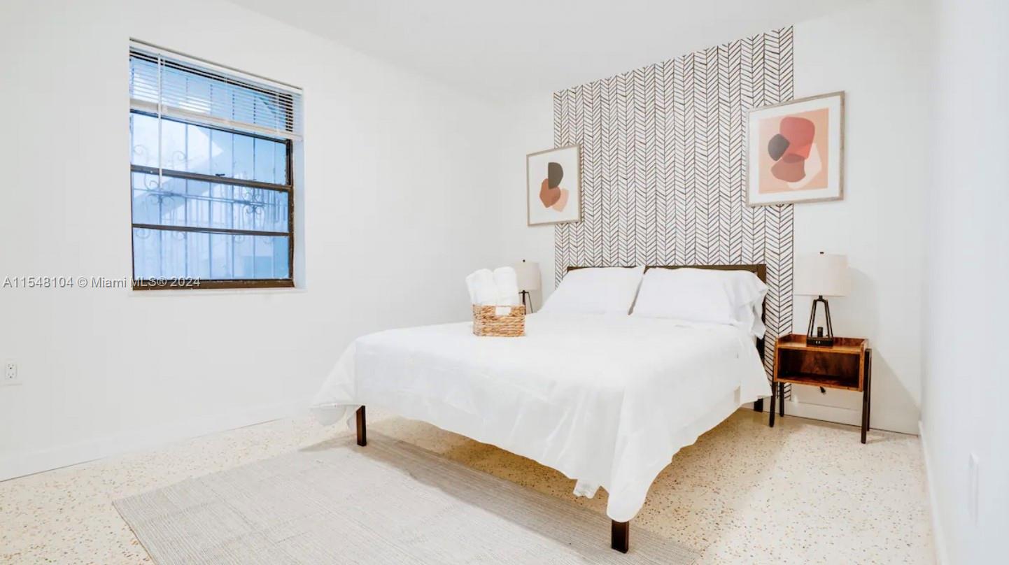 1645 SW 7th St 2, Miami, Florida 33135, 2 Bedrooms Bedrooms, ,1 BathroomBathrooms,Residentiallease,For Rent,1645 SW 7th St 2,A11548104