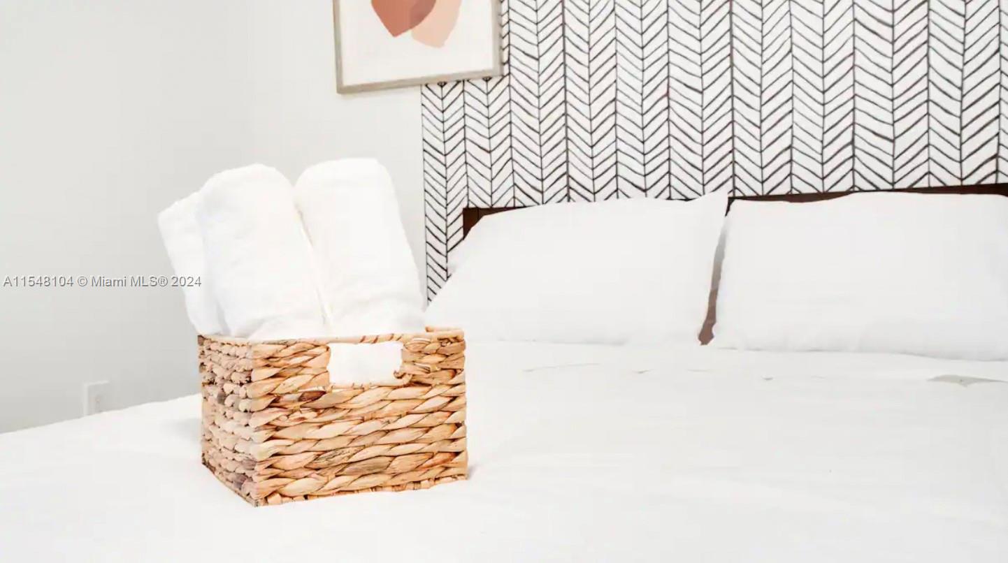 1645 SW 7th St 2, Miami, Florida 33135, 2 Bedrooms Bedrooms, ,1 BathroomBathrooms,Residentiallease,For Rent,1645 SW 7th St 2,A11548104