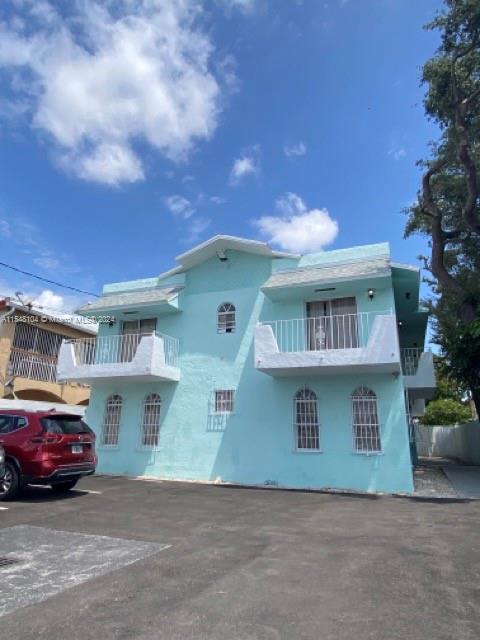 1645 SW 7th St 2, Miami, Florida 33135, 2 Bedrooms Bedrooms, ,1 BathroomBathrooms,Residentiallease,For Rent,1645 SW 7th St 2,A11548104