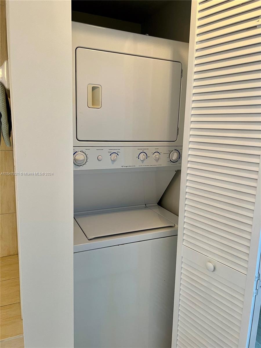 1750 N Bayshore Dr 5309, Miami, Florida 33132, 1 Bedroom Bedrooms, ,1 BathroomBathrooms,Residentiallease,For Rent,1750 N Bayshore Dr 5309,A11547821