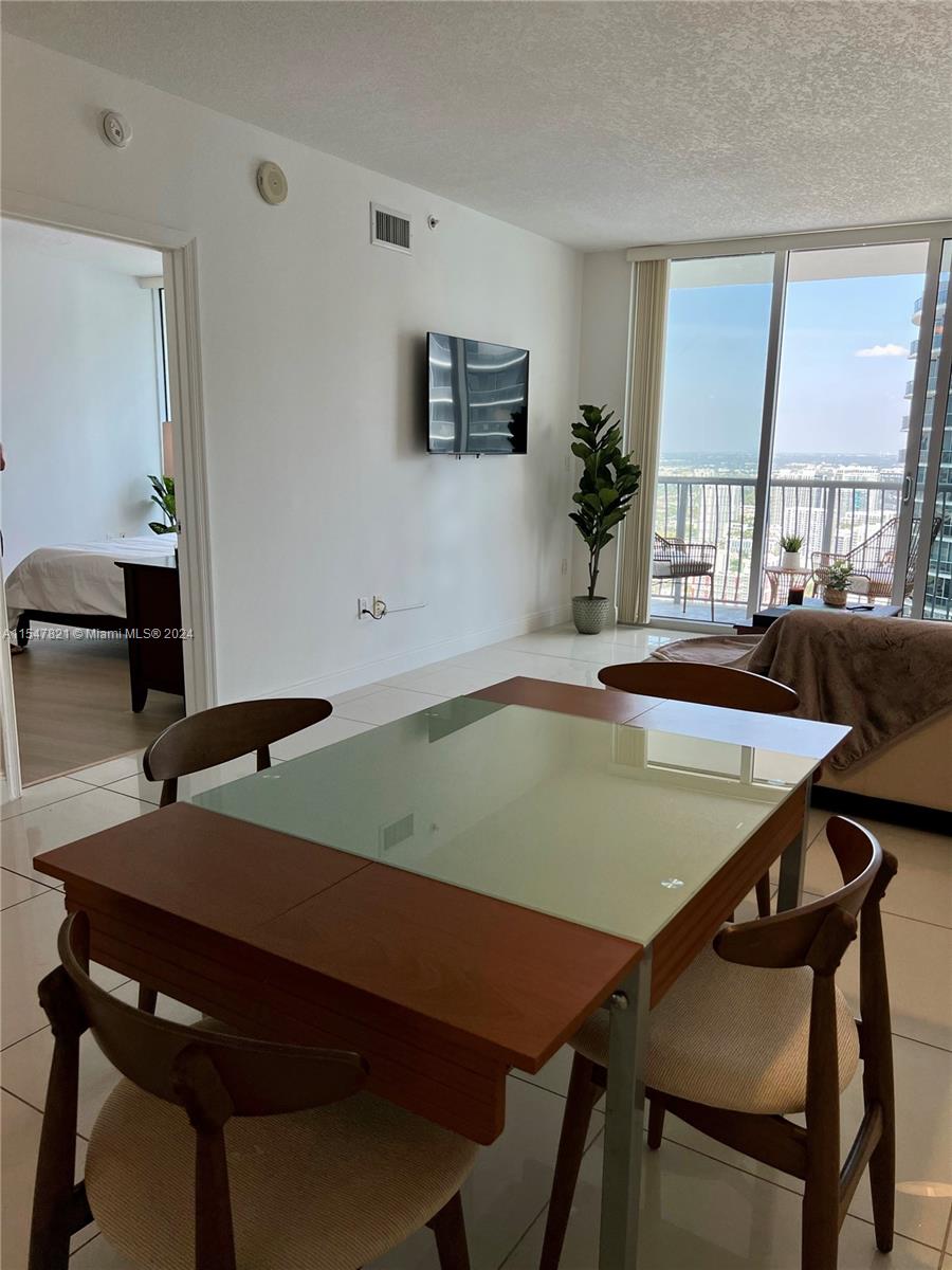 1750 N Bayshore Dr 5309, Miami, Florida 33132, 1 Bedroom Bedrooms, ,1 BathroomBathrooms,Residentiallease,For Rent,1750 N Bayshore Dr 5309,A11547821