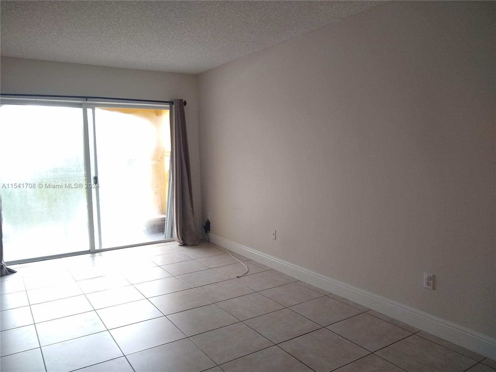 165 96th Ter, Pembroke Pines, FL, 33024 United States, 2 Bedrooms Bedrooms, ,2 BathroomsBathrooms,Residential,For Sale,96th Ter,A11541708