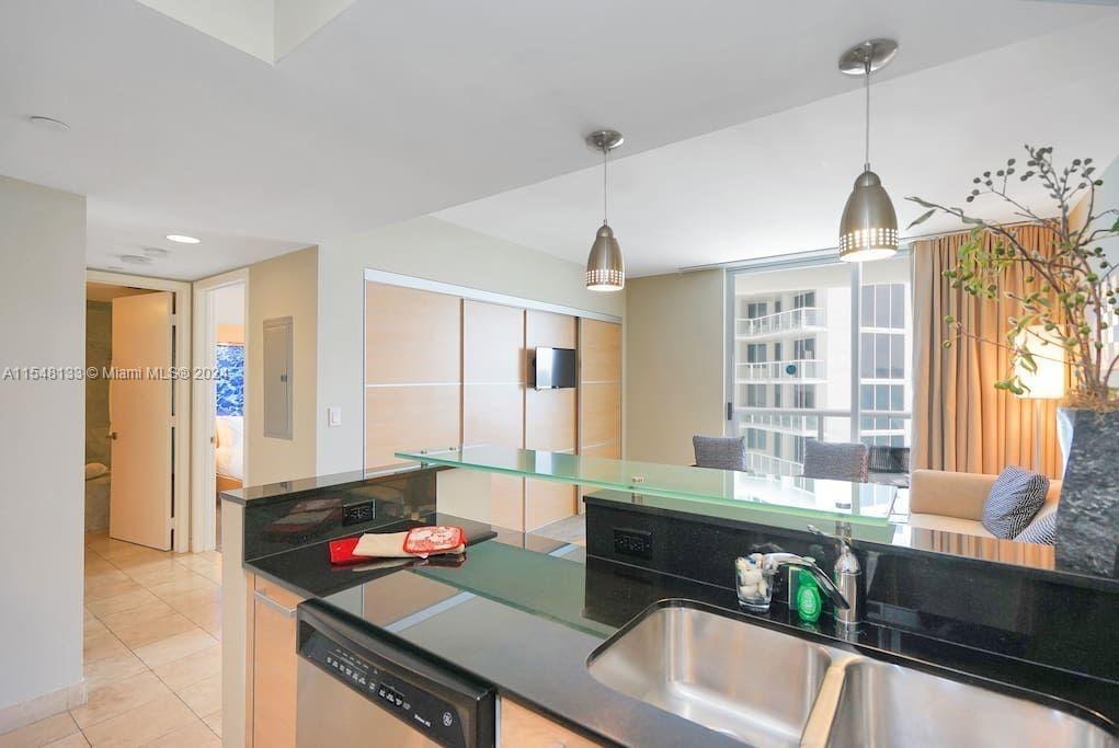 18683 Collins Ave 610, Sunny Isles Beach, Florida 33160, 1 Bedroom Bedrooms, ,1 BathroomBathrooms,Residential,For Sale,18683 Collins Ave 610,A11548133