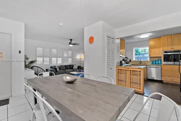 201 68th Way, Hollywood, FL, 33024 United States, 3 Bedrooms Bedrooms, ,2 BathroomsBathrooms,Residential,For Sale,68th Way,A11548180