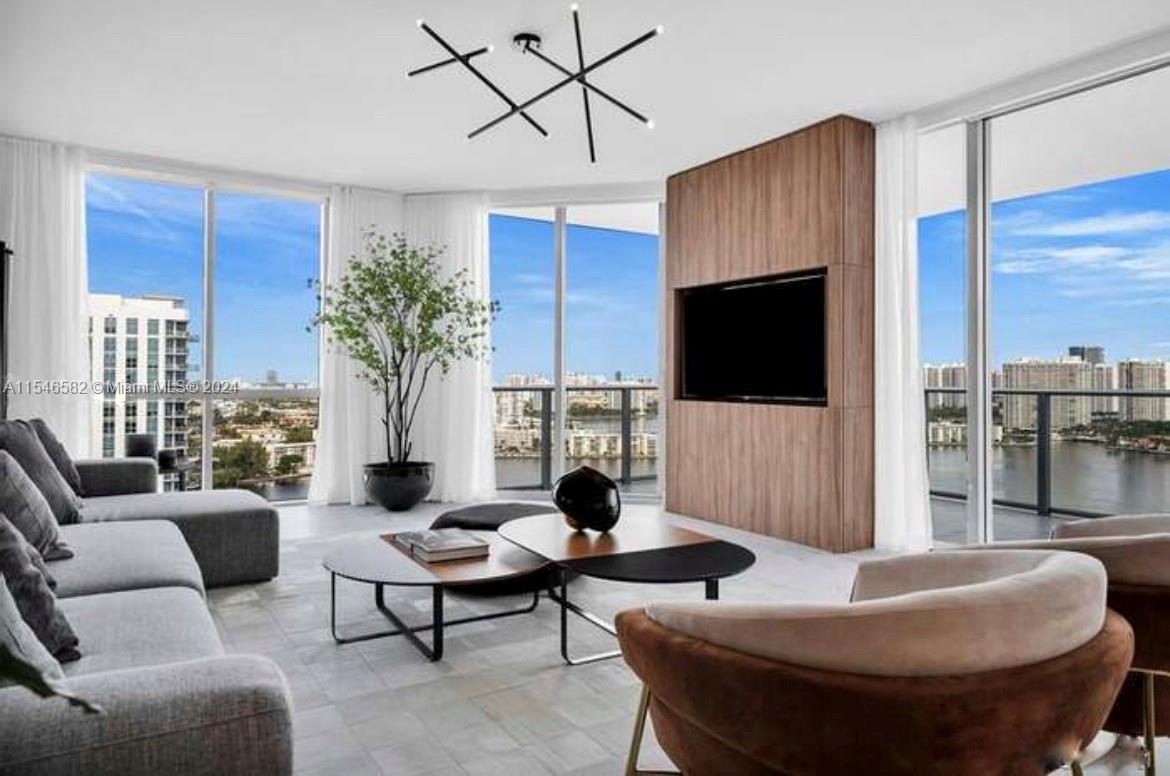 17111 Biscayne Blvd 2209, North Miami Beach, Florida 33160, 3 Bedrooms Bedrooms, 5 Rooms Rooms,3 BathroomsBathrooms,Residential,For Sale,17111 Biscayne Blvd 2209,A11546582