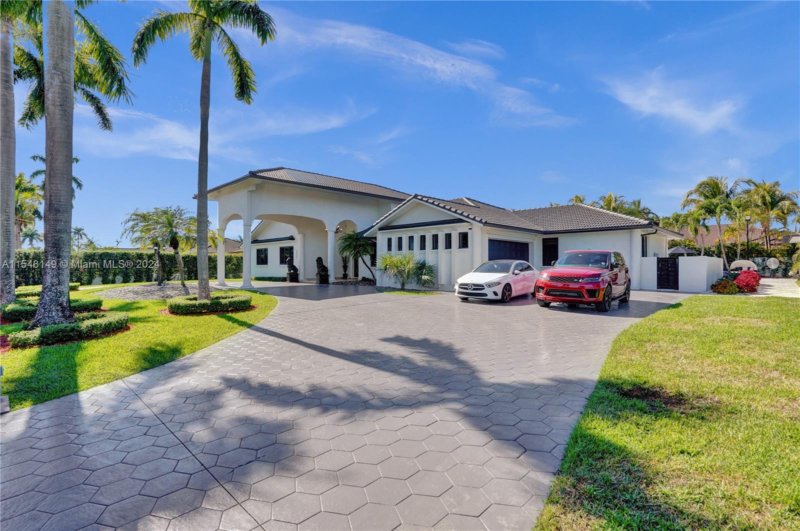 2600 128th Ave, Miami, FL, 33175 United States, 5 Bedrooms Bedrooms, ,5 BathroomsBathrooms,Residential,For Sale,128th Ave,A11548149