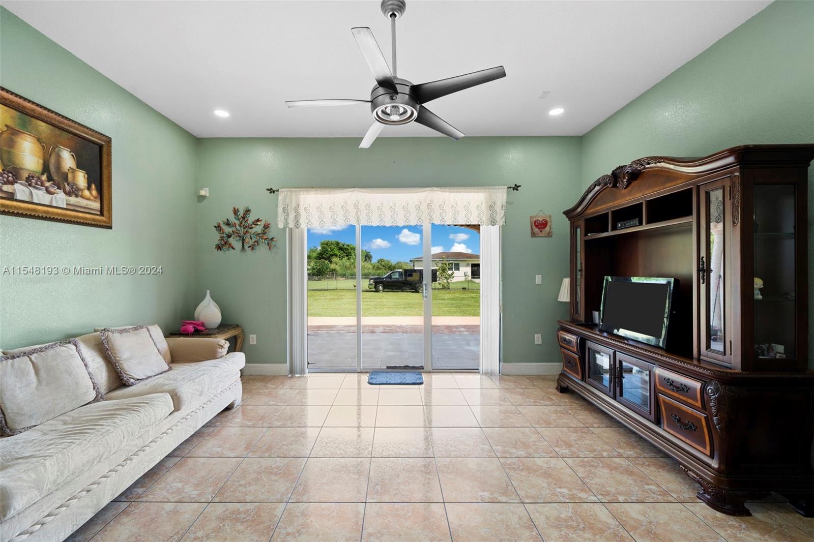 18575 SW 216th St, Miami, Florida 33170, 4 Bedrooms Bedrooms, ,2 BathroomsBathrooms,Residential,For Sale,18575 SW 216th St,A11548193