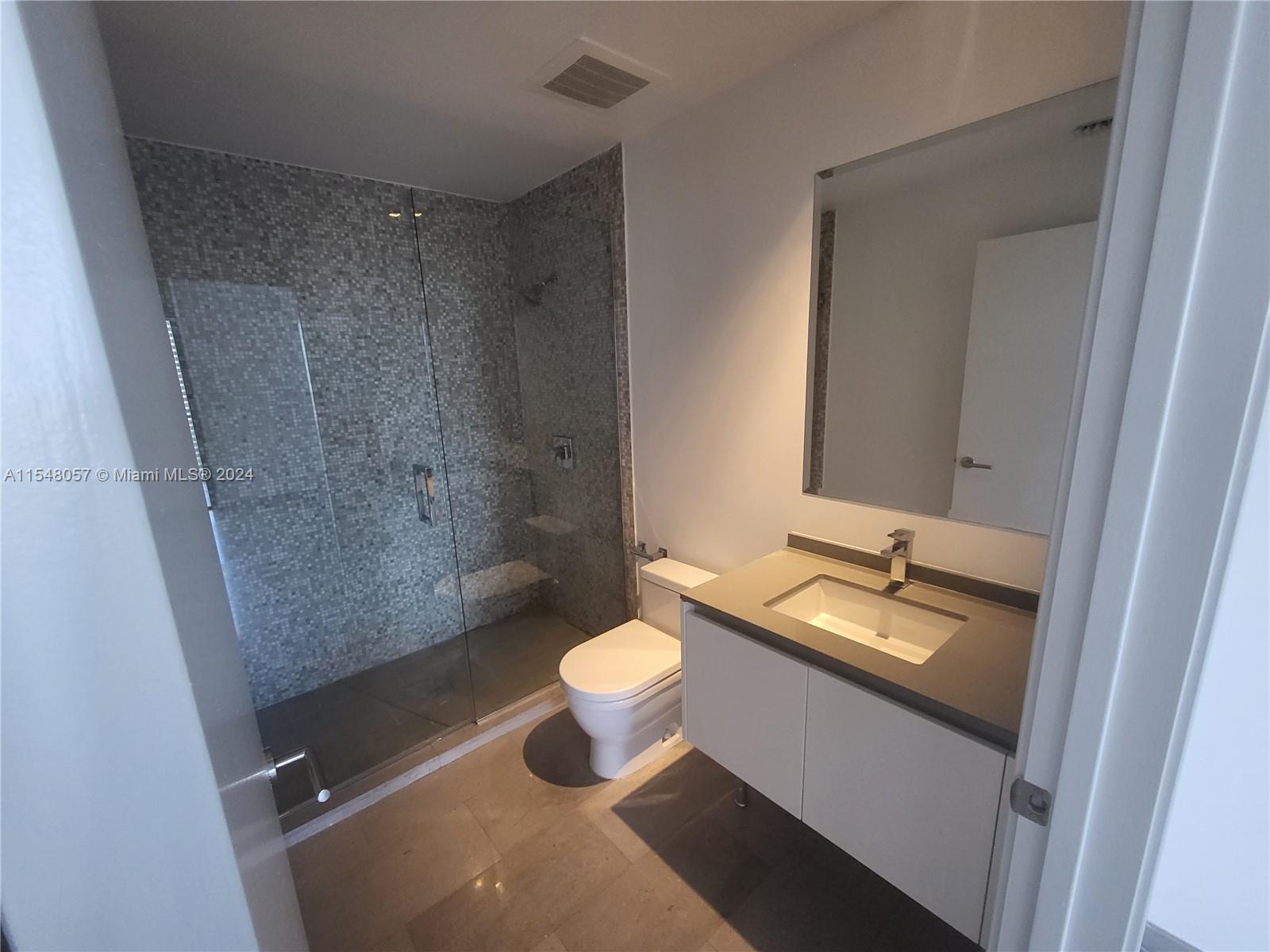 88 SW 7th St 2103, Miami, Florida 33130, 2 Bedrooms Bedrooms, ,2 BathroomsBathrooms,Residentiallease,For Rent,88 SW 7th St 2103,A11548057