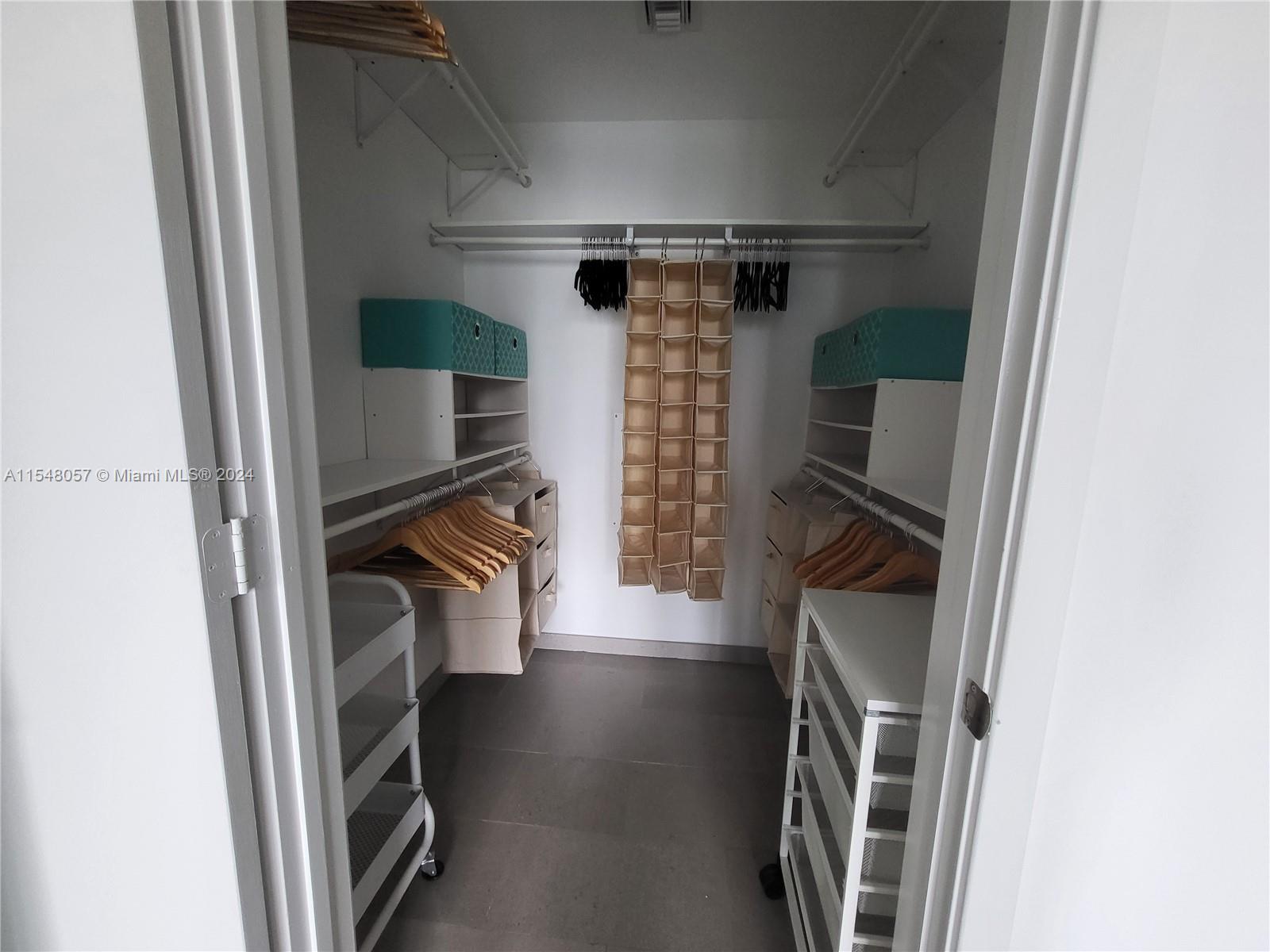 88 SW 7th St 2103, Miami, Florida 33130, 2 Bedrooms Bedrooms, ,2 BathroomsBathrooms,Residentiallease,For Rent,88 SW 7th St 2103,A11548057