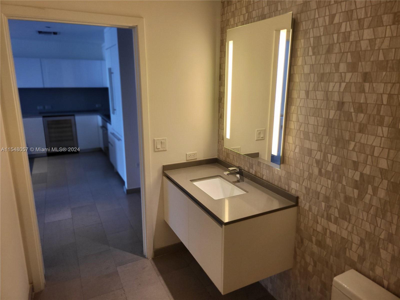 88 SW 7th St 2103, Miami, Florida 33130, 2 Bedrooms Bedrooms, ,2 BathroomsBathrooms,Residentiallease,For Rent,88 SW 7th St 2103,A11548057