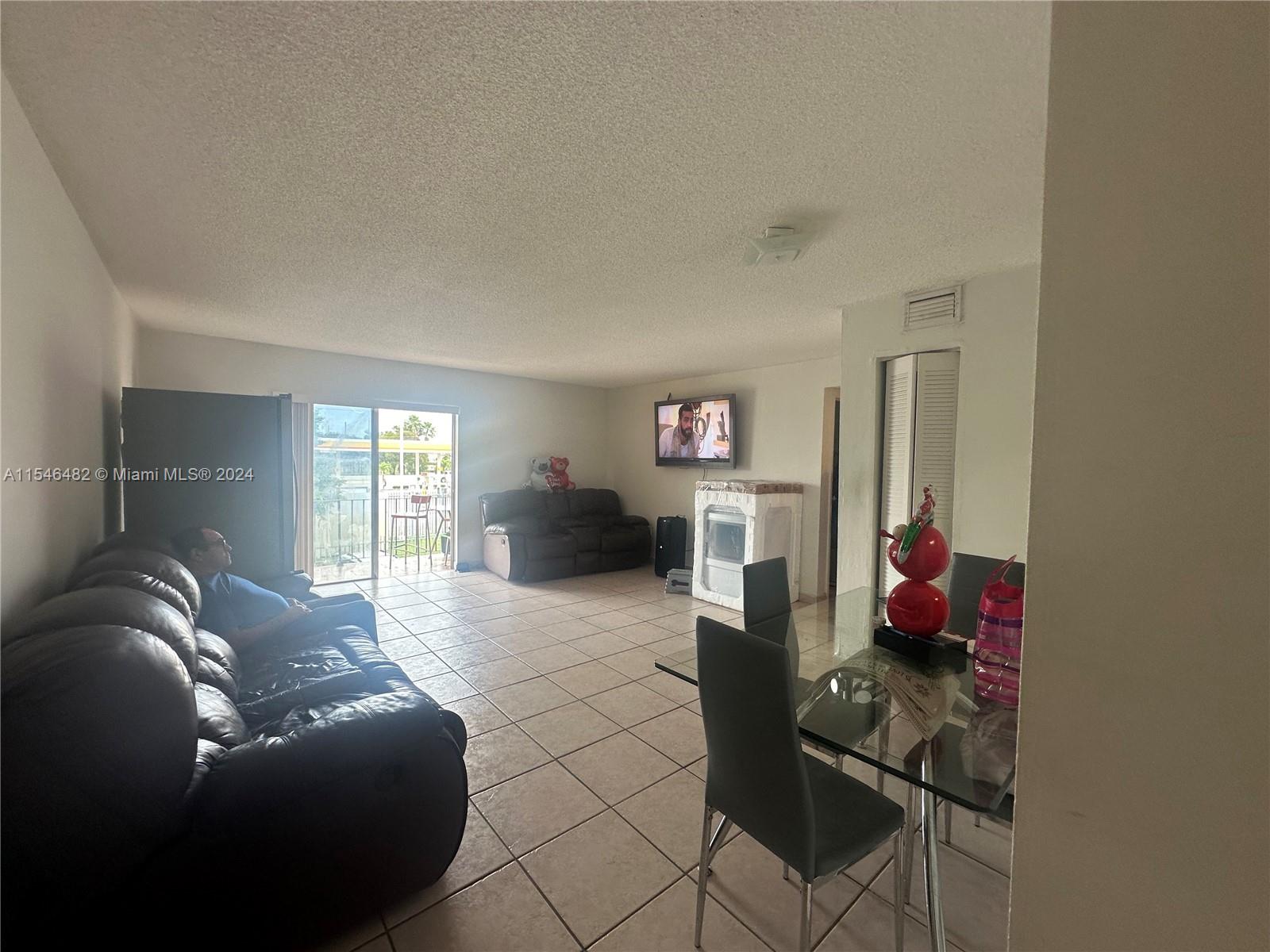 6780 2nd Ct, Hialeah, FL, 33012 United States, 2 Bedrooms Bedrooms, ,1 BathroomBathrooms,Residential,For Sale,2nd Ct,A11546482