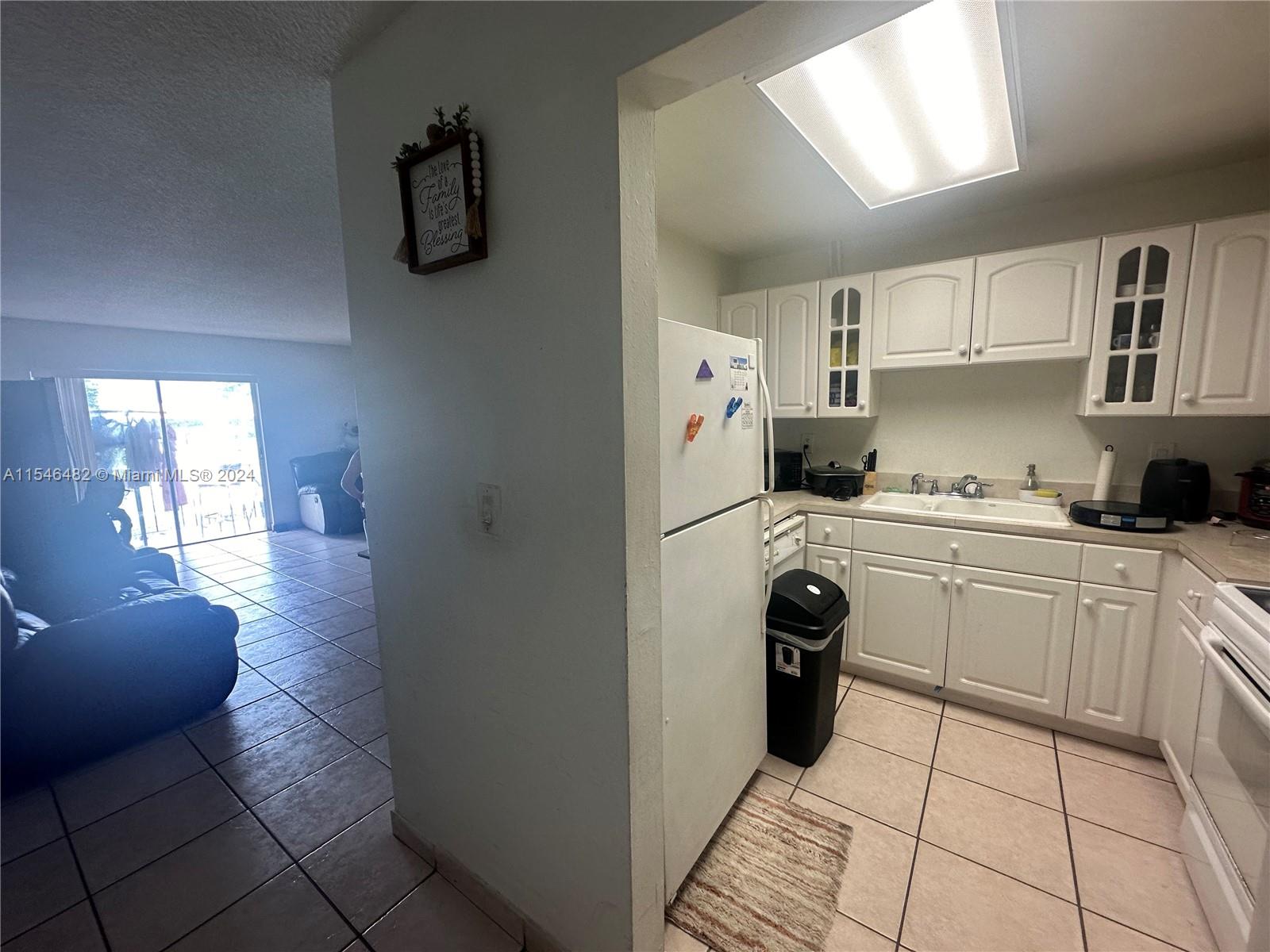 6780 2nd Ct, Hialeah, FL, 33012 United States, 2 Bedrooms Bedrooms, ,1 BathroomBathrooms,Residential,For Sale,2nd Ct,A11546482