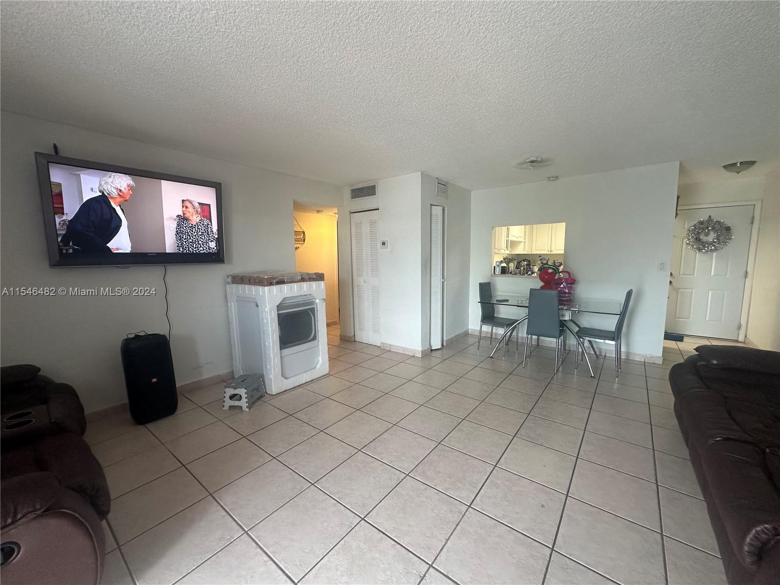 6780 2nd Ct, Hialeah, FL, 33012 United States, 2 Bedrooms Bedrooms, ,1 BathroomBathrooms,Residential,For Sale,2nd Ct,A11546482