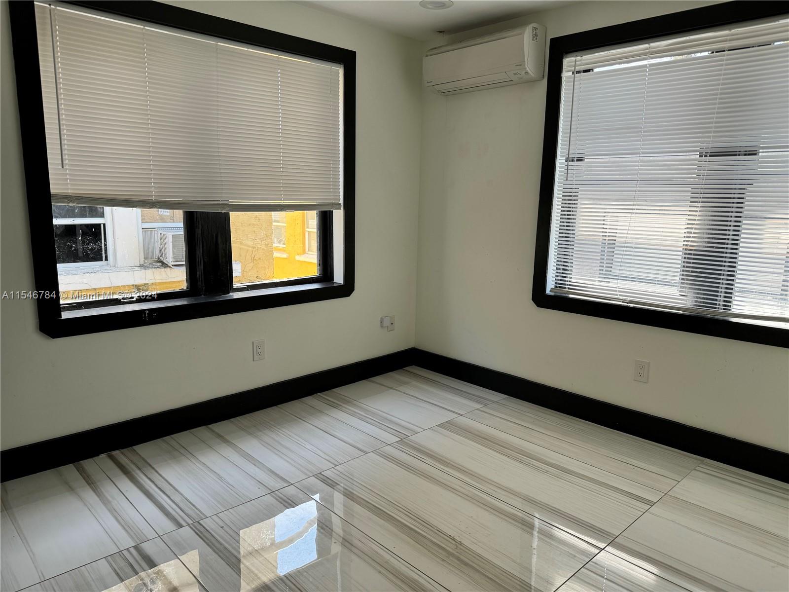 1614 Harrison St 7, Hollywood, Florida 33020, 1 Bedroom Bedrooms, ,1 BathroomBathrooms,Residentiallease,For Rent,1614 Harrison St 7,A11546784