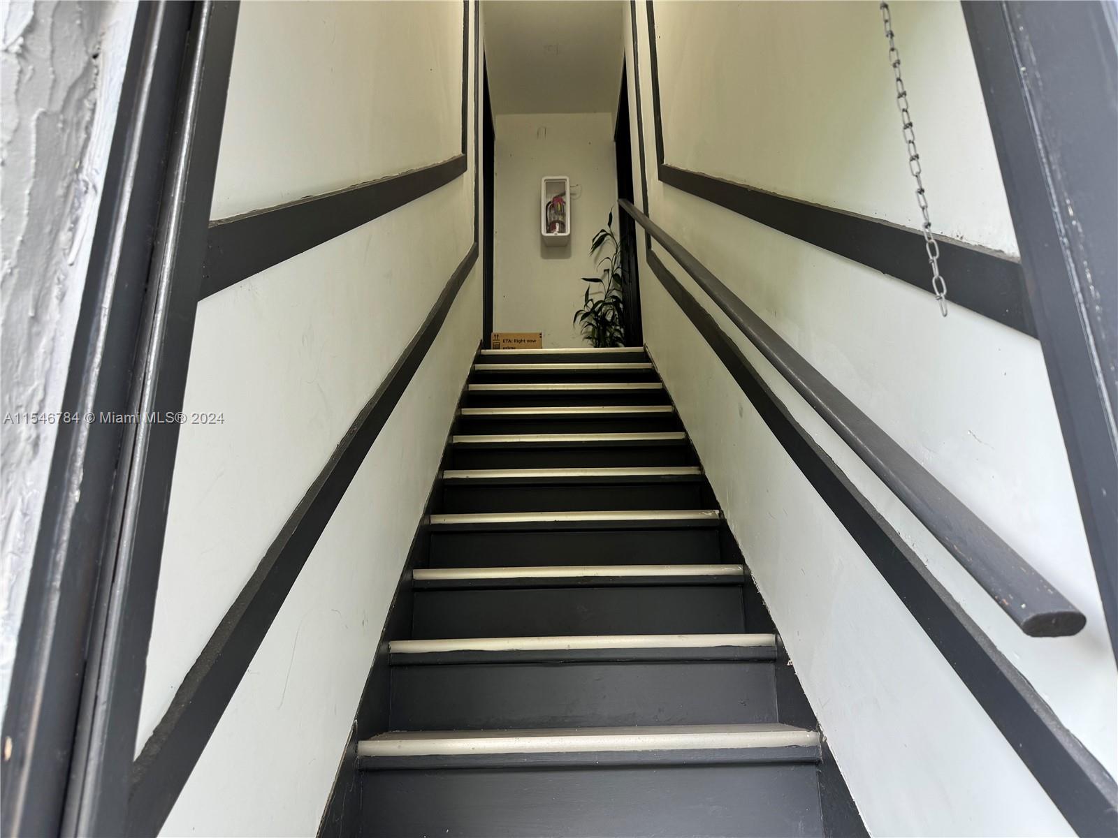 1614 Harrison St 7, Hollywood, Florida 33020, 1 Bedroom Bedrooms, ,1 BathroomBathrooms,Residentiallease,For Rent,1614 Harrison St 7,A11546784