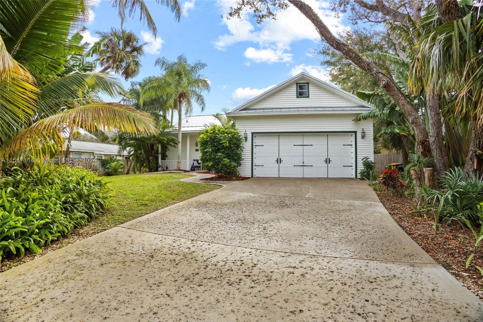 225 Pelican Drive, Melbourne Beach, FL, 32951 United States, 3 Bedrooms Bedrooms, ,2 BathroomsBathrooms,Residential,For Sale,Pelican Drive,A11547114