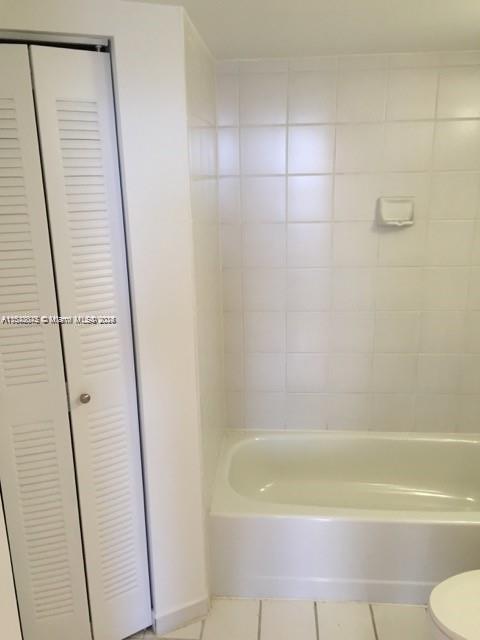 3300 NE 192nd St 1716, Aventura, Florida 33180, 1 Bedroom Bedrooms, ,2 BathroomsBathrooms,Residential,For Sale,3300 NE 192nd St 1716,A11548075