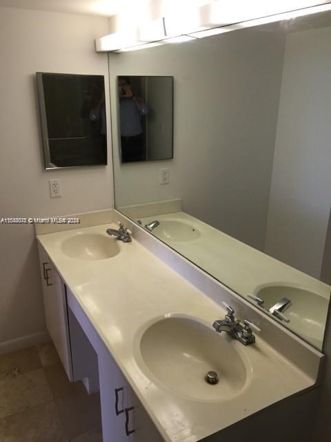3300 NE 192nd St 1716, Aventura, Florida 33180, 1 Bedroom Bedrooms, ,2 BathroomsBathrooms,Residential,For Sale,3300 NE 192nd St 1716,A11548075