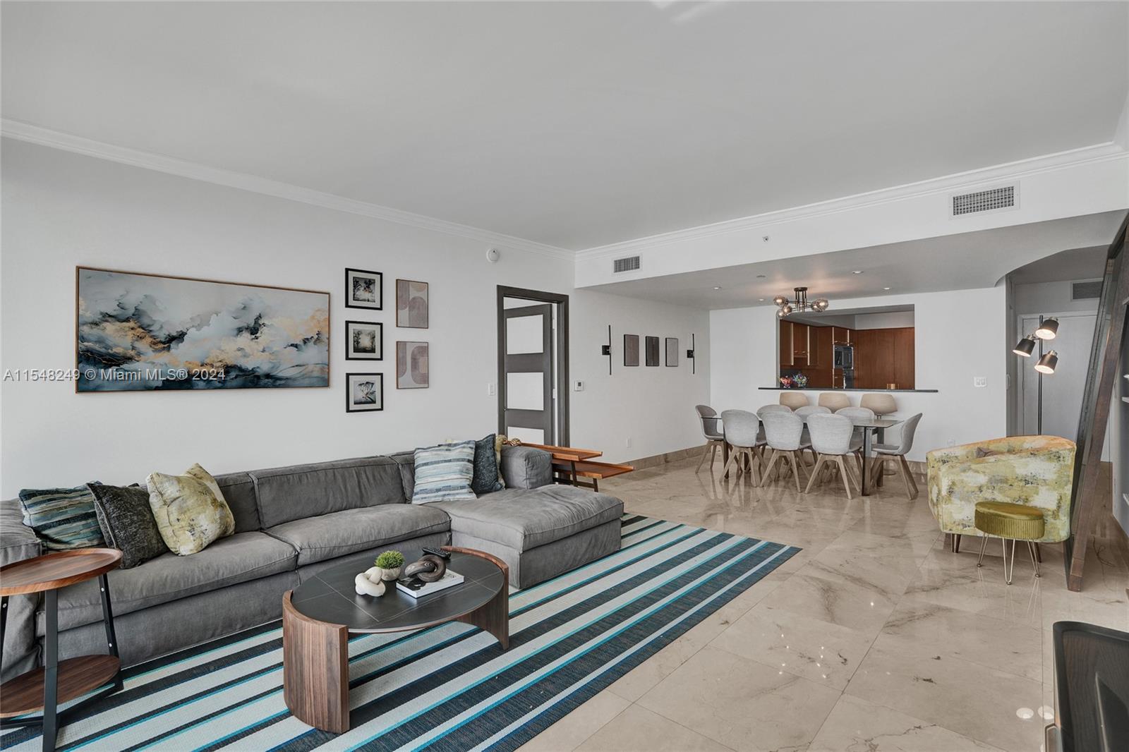 1331 Brickell Bay Dr 4203, Miami, Florida 33131, 2 Bedrooms Bedrooms, ,3 BathroomsBathrooms,Residentiallease,For Rent,1331 Brickell Bay Dr 4203,A11548249
