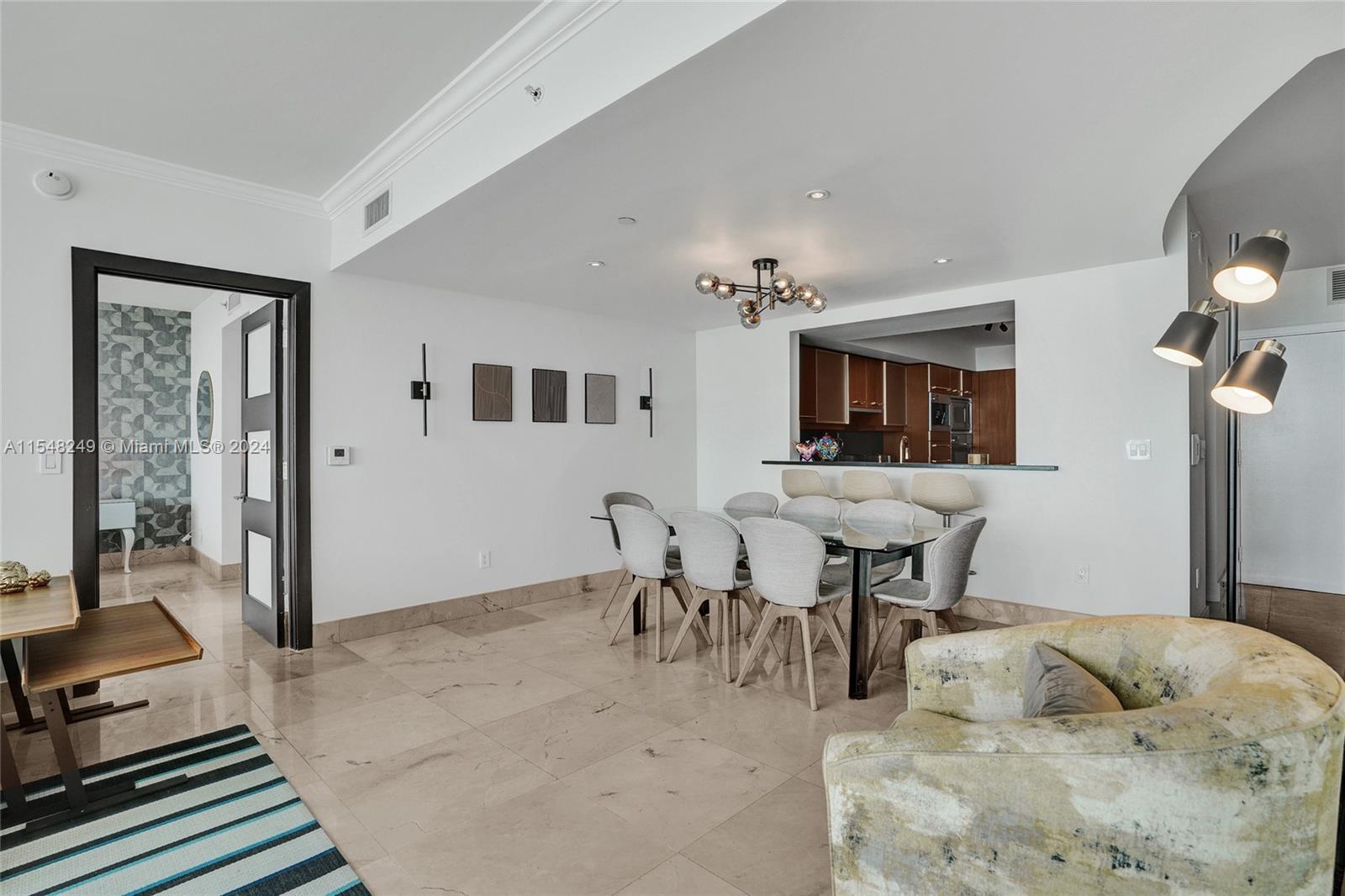 1331 Brickell Bay Dr 4203, Miami, Florida 33131, 2 Bedrooms Bedrooms, ,3 BathroomsBathrooms,Residentiallease,For Rent,1331 Brickell Bay Dr 4203,A11548249
