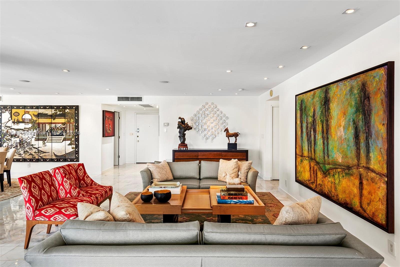 5660 Collins Ave 14D, Miami Beach, Florida 33140, 2 Bedrooms Bedrooms, ,2 BathroomsBathrooms,Residential,For Sale,5660 Collins Ave 14D,A11548169