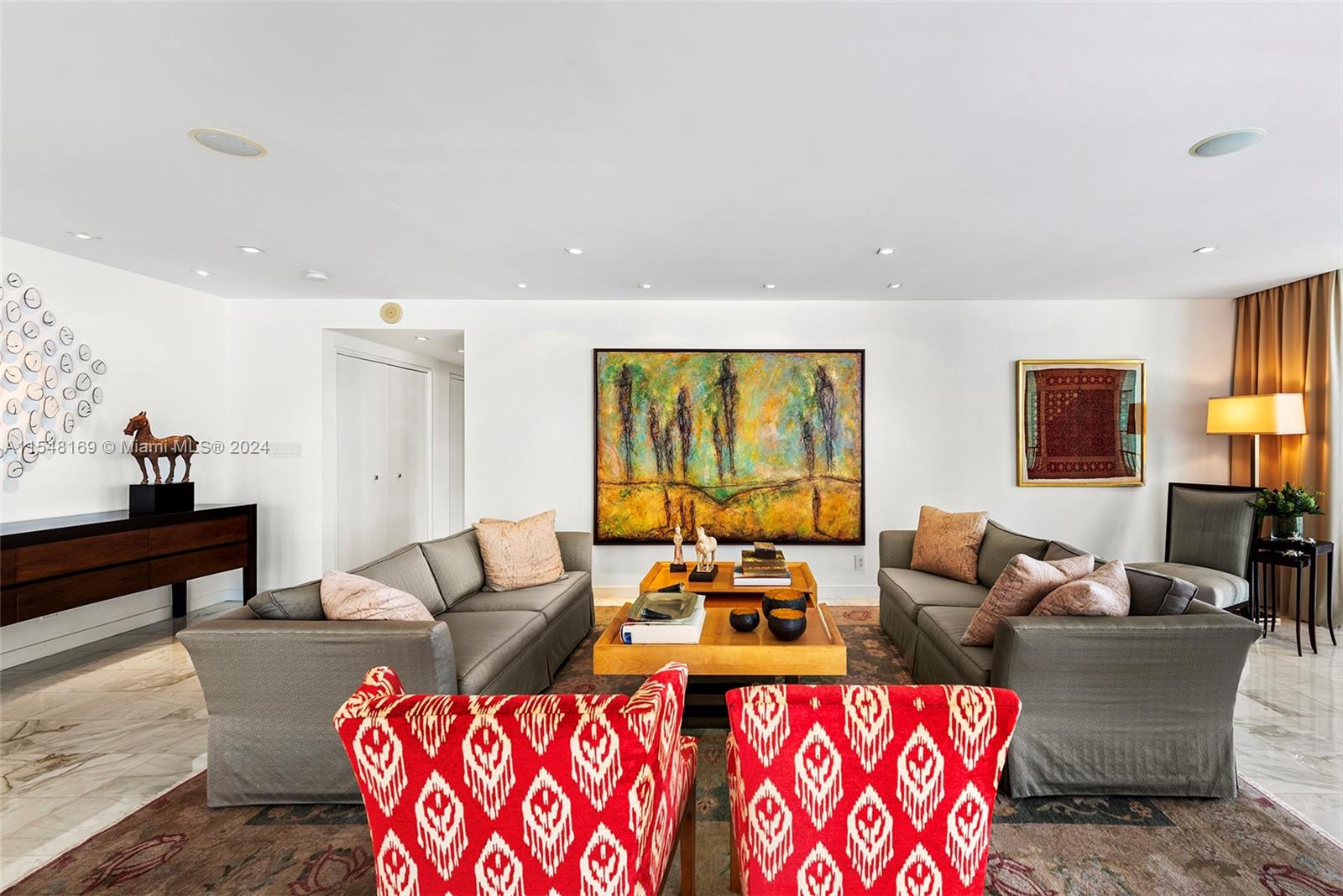 5660 Collins Ave 14D, Miami Beach, Florida 33140, 2 Bedrooms Bedrooms, ,2 BathroomsBathrooms,Residential,For Sale,5660 Collins Ave 14D,A11548169