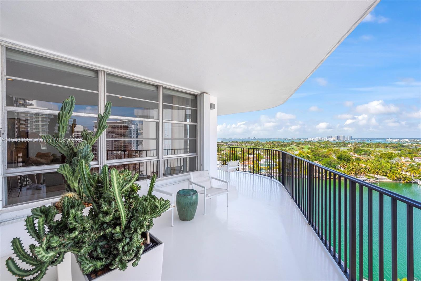 5660 Collins Ave 14D, Miami Beach, Florida 33140, 2 Bedrooms Bedrooms, ,2 BathroomsBathrooms,Residential,For Sale,5660 Collins Ave 14D,A11548169