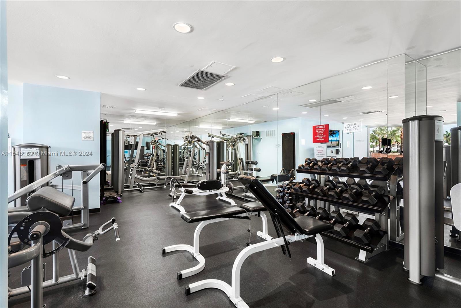 5660 Collins Ave 14D, Miami Beach, Florida 33140, 2 Bedrooms Bedrooms, ,2 BathroomsBathrooms,Residential,For Sale,5660 Collins Ave 14D,A11548169