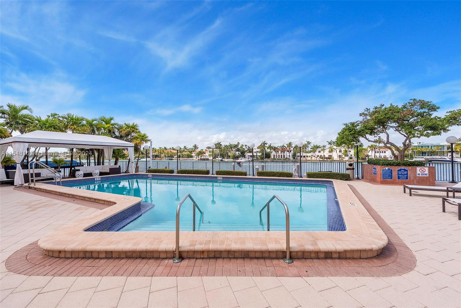 5660 Collins Ave 14D, Miami Beach, Florida 33140, 2 Bedrooms Bedrooms, ,2 BathroomsBathrooms,Residential,For Sale,5660 Collins Ave 14D,A11548169