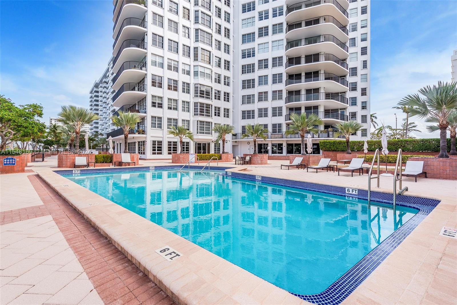 5660 Collins Ave 14D, Miami Beach, Florida 33140, 2 Bedrooms Bedrooms, ,2 BathroomsBathrooms,Residential,For Sale,5660 Collins Ave 14D,A11548169