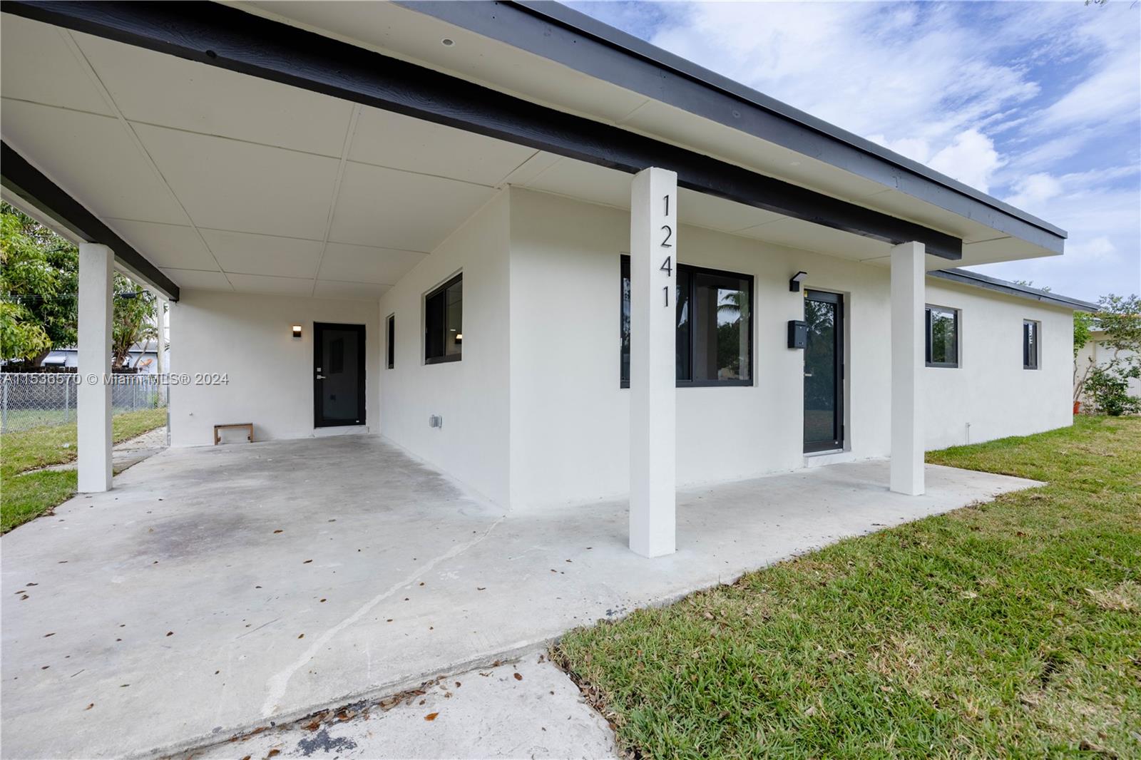 Miami, FL, 33179 United States, 4 Bedrooms Bedrooms, ,3 BathroomsBathrooms,Residential,For Sale,A11536570