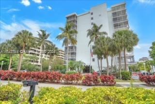 Key Biscayne, FL, 33149 United States, 2 Bedrooms Bedrooms, ,2 BathroomsBathrooms,Residential,For Sale,A11547444