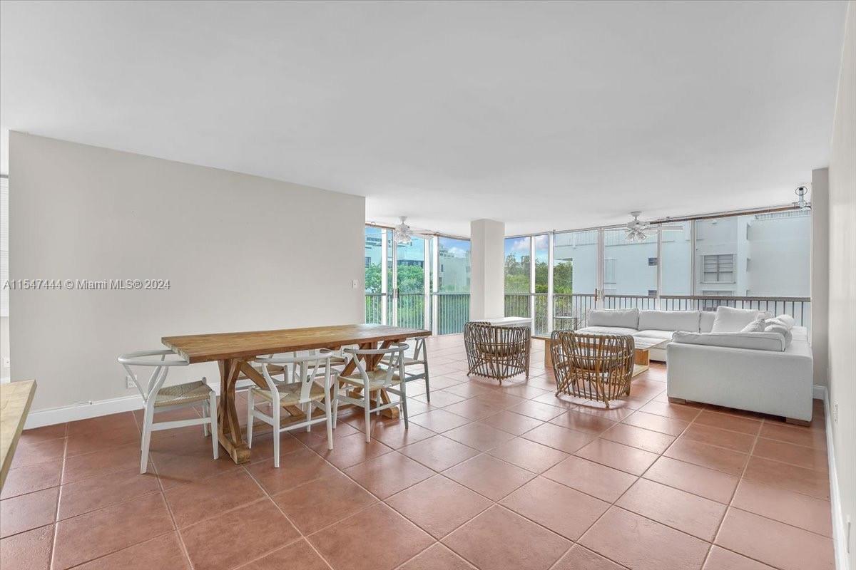 Key Biscayne, FL, 33149 United States, 2 Bedrooms Bedrooms, ,2 BathroomsBathrooms,Residential,For Sale,A11547444