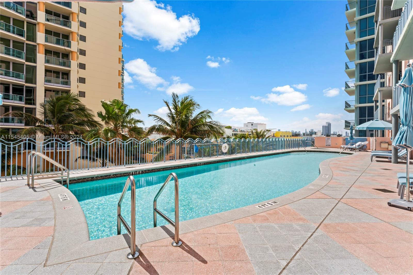 1500 Ocean Dr 410, Miami Beach, Florida 33139, 1 Bedroom Bedrooms, ,1 BathroomBathrooms,Residential,For Sale,1500 Ocean Dr 410,A11545405