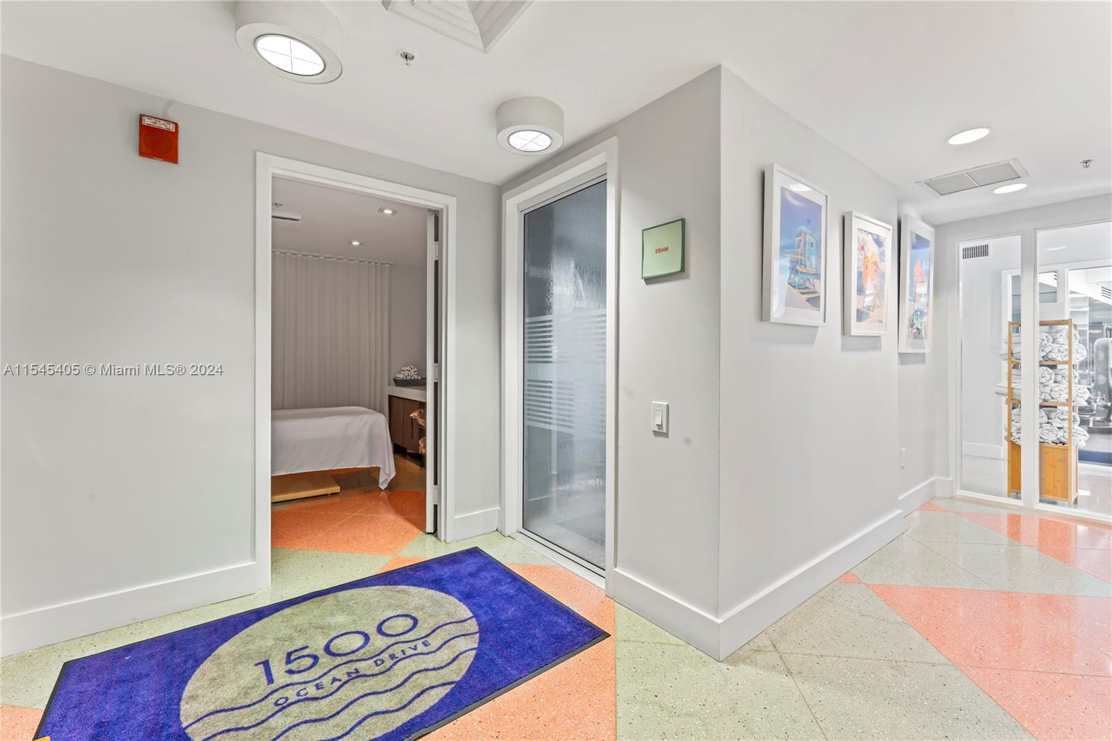 1500 Ocean Dr 410, Miami Beach, Florida 33139, 1 Bedroom Bedrooms, ,1 BathroomBathrooms,Residential,For Sale,1500 Ocean Dr 410,A11545405