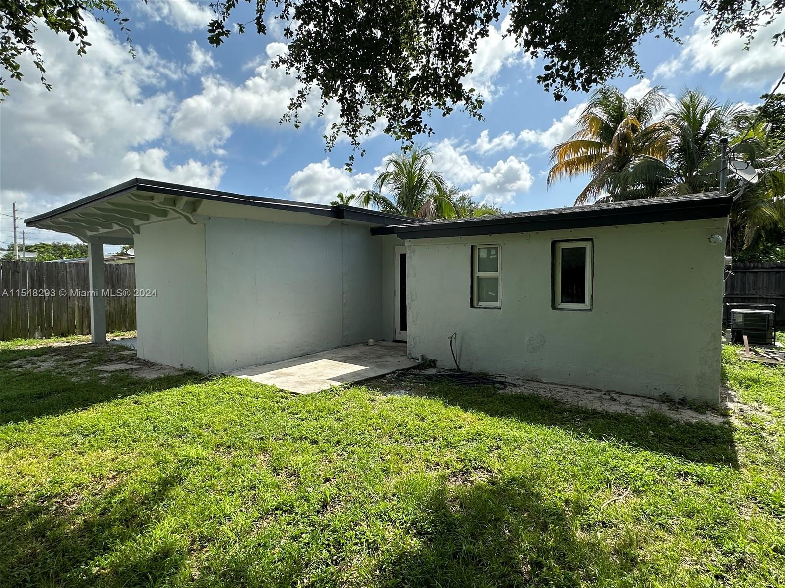 417 14th Way, Fort Lauderdale, FL, 33311 United States, 2 Bedrooms Bedrooms, ,2 BathroomsBathrooms,Residential,For Sale,14th Way,A11548293