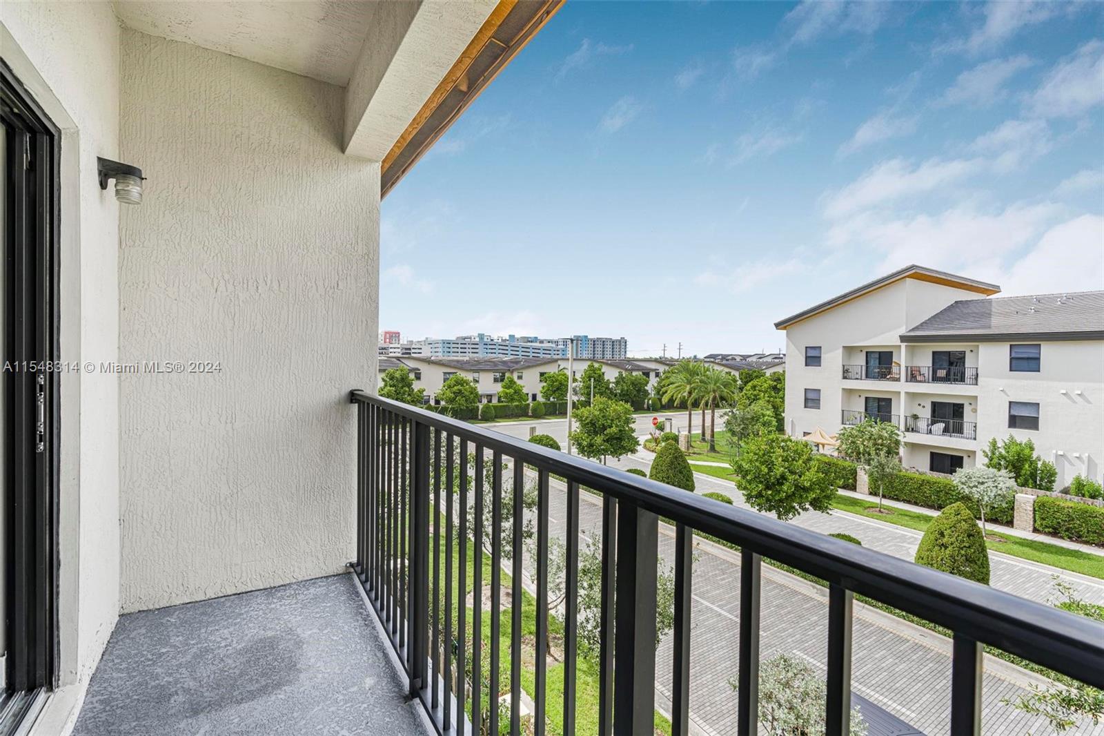 7865 NW 104th Ave 33, Doral, Florida 33178, 2 Bedrooms Bedrooms, ,2 BathroomsBathrooms,Residential,For Sale,7865 NW 104th Ave 33,A11548314