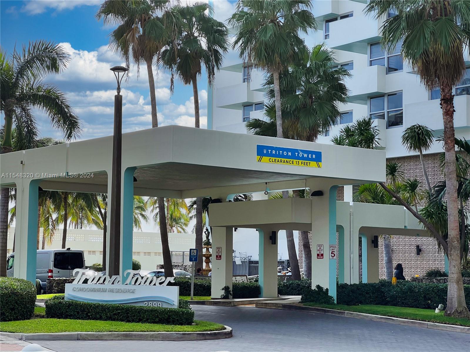 2899 Collins Ave 405, Miami Beach, Florida 33140, 1 Bedroom Bedrooms, 1 Room Rooms,1 BathroomBathrooms,Residential,For Sale,2899 Collins Ave 405,A11548320