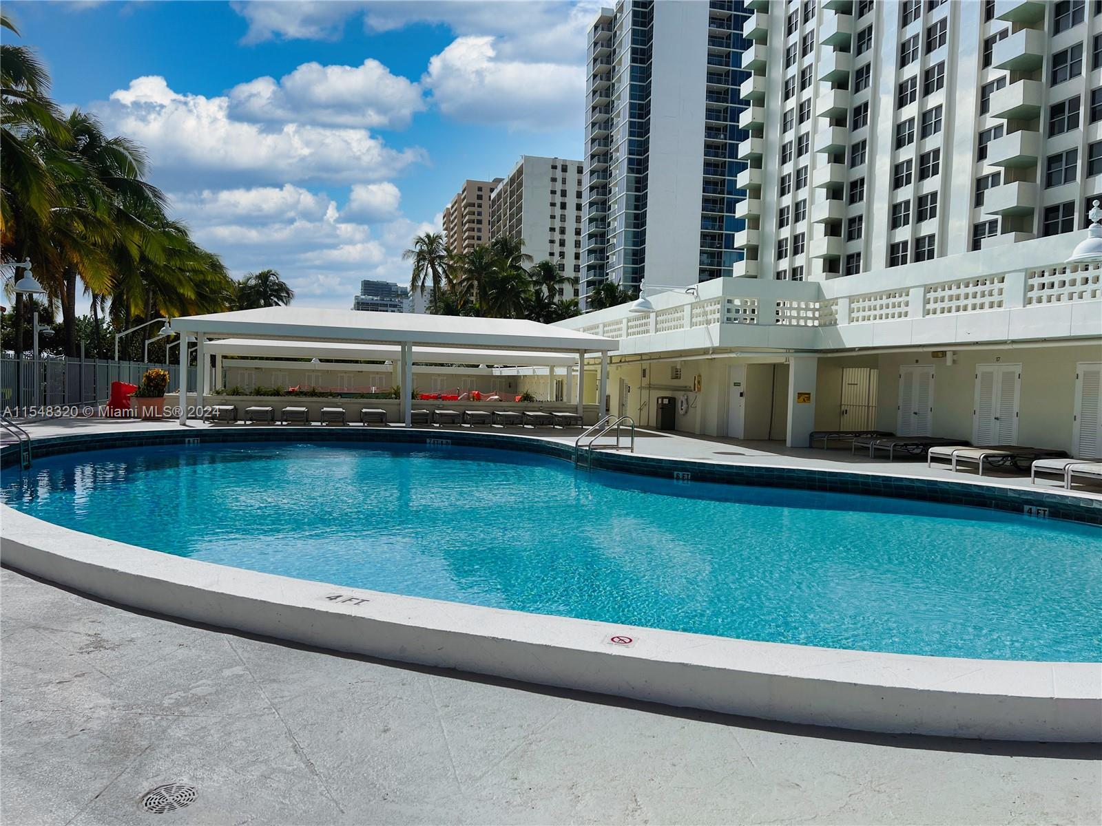2899 Collins Ave 405, Miami Beach, Florida 33140, 1 Bedroom Bedrooms, 1 Room Rooms,1 BathroomBathrooms,Residential,For Sale,2899 Collins Ave 405,A11548320