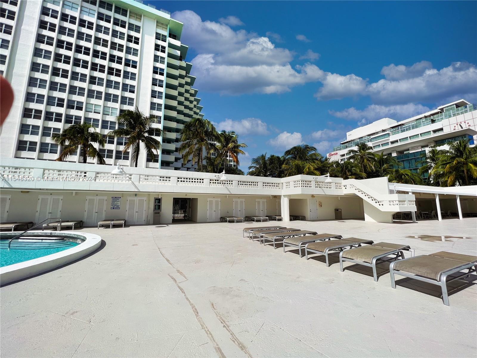 2899 Collins Ave 405, Miami Beach, Florida 33140, 1 Bedroom Bedrooms, 1 Room Rooms,1 BathroomBathrooms,Residential,For Sale,2899 Collins Ave 405,A11548320