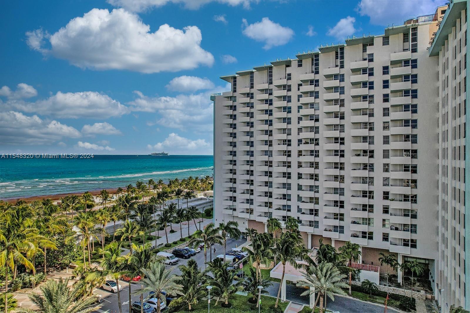 2899 Collins Ave 405, Miami Beach, Florida 33140, 1 Bedroom Bedrooms, 1 Room Rooms,1 BathroomBathrooms,Residential,For Sale,2899 Collins Ave 405,A11548320