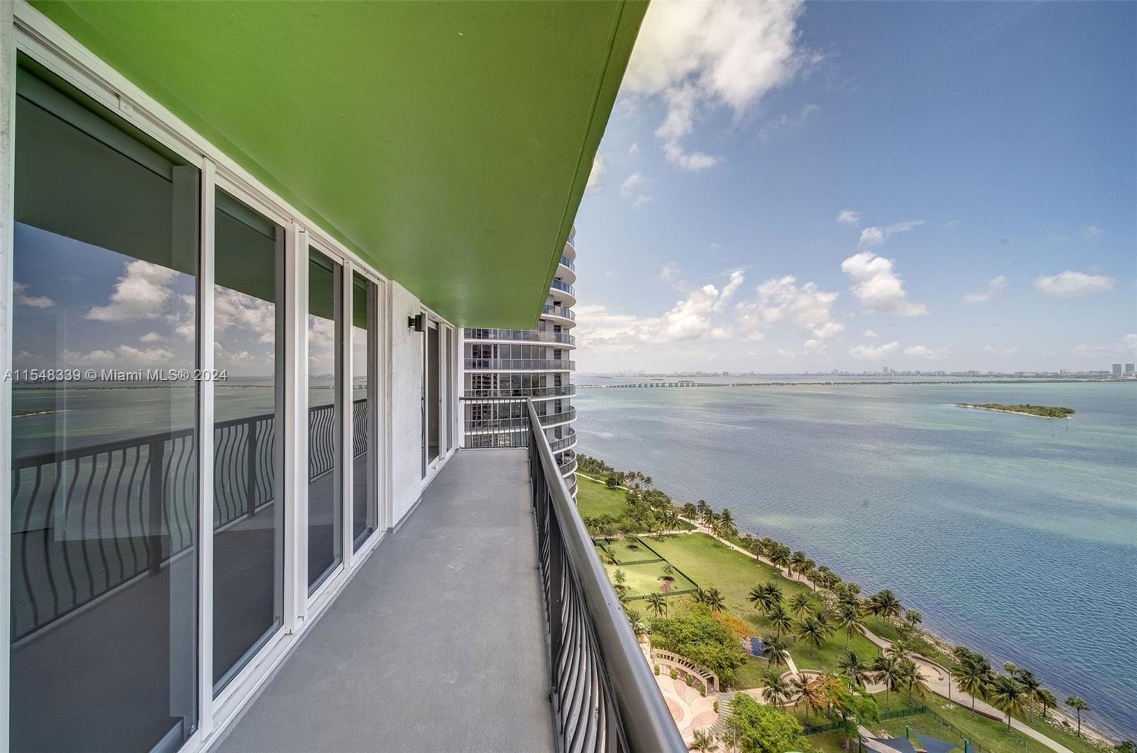 1756 N Bayshore Dr 28B, Miami, Florida 33132, 2 Bedrooms Bedrooms, ,2 BathroomsBathrooms,Residentiallease,For Rent,1756 N Bayshore Dr 28B,A11548339