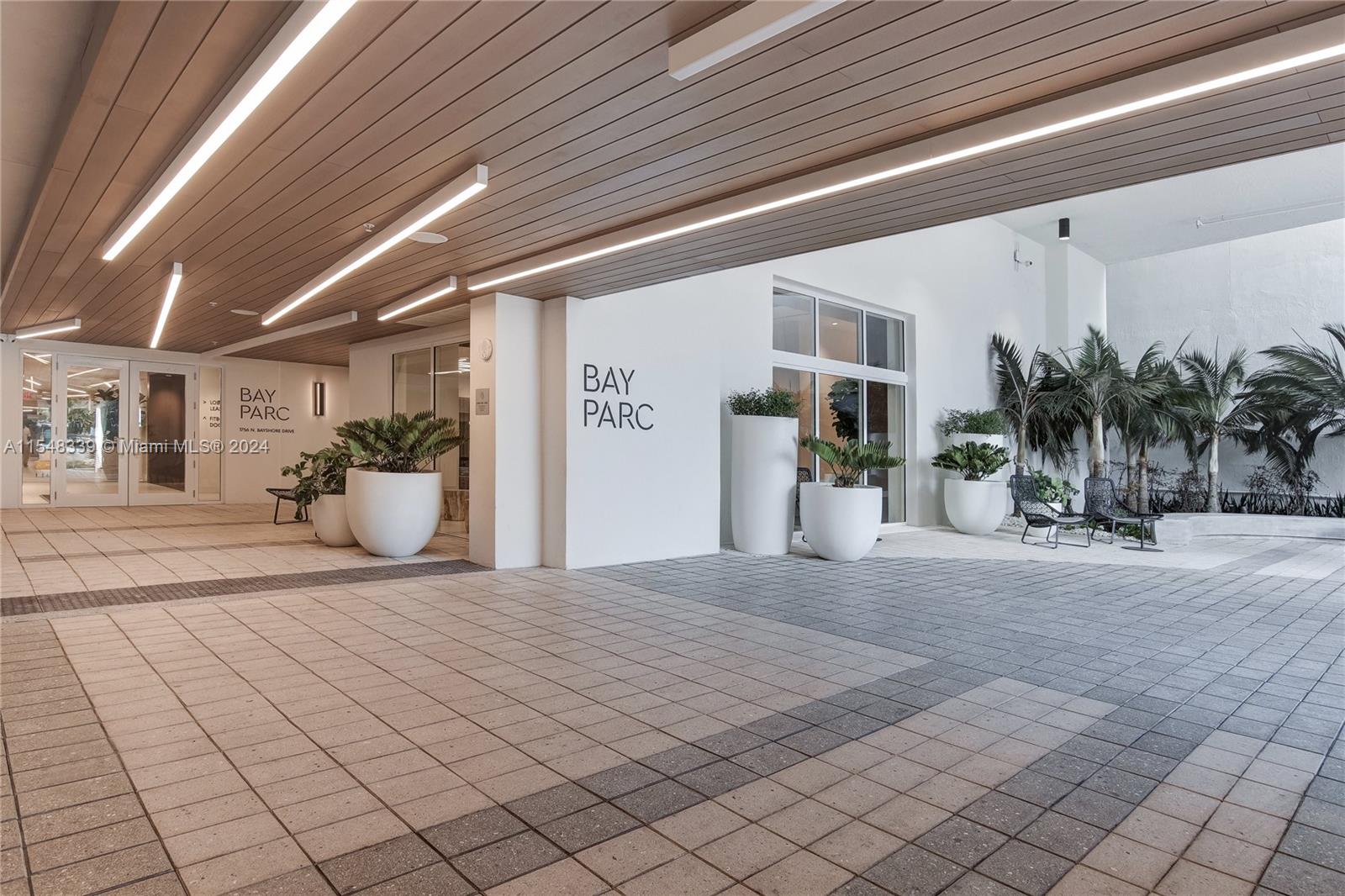 1756 N Bayshore Dr 28B, Miami, Florida 33132, 2 Bedrooms Bedrooms, ,2 BathroomsBathrooms,Residentiallease,For Rent,1756 N Bayshore Dr 28B,A11548339