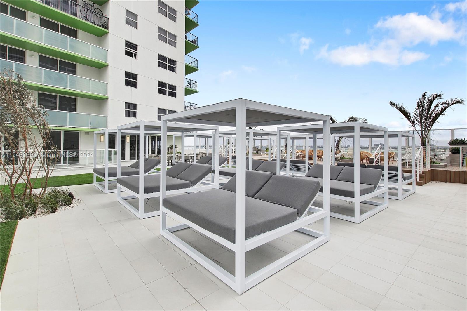 1756 N Bayshore Dr 28B, Miami, Florida 33132, 2 Bedrooms Bedrooms, ,2 BathroomsBathrooms,Residentiallease,For Rent,1756 N Bayshore Dr 28B,A11548339