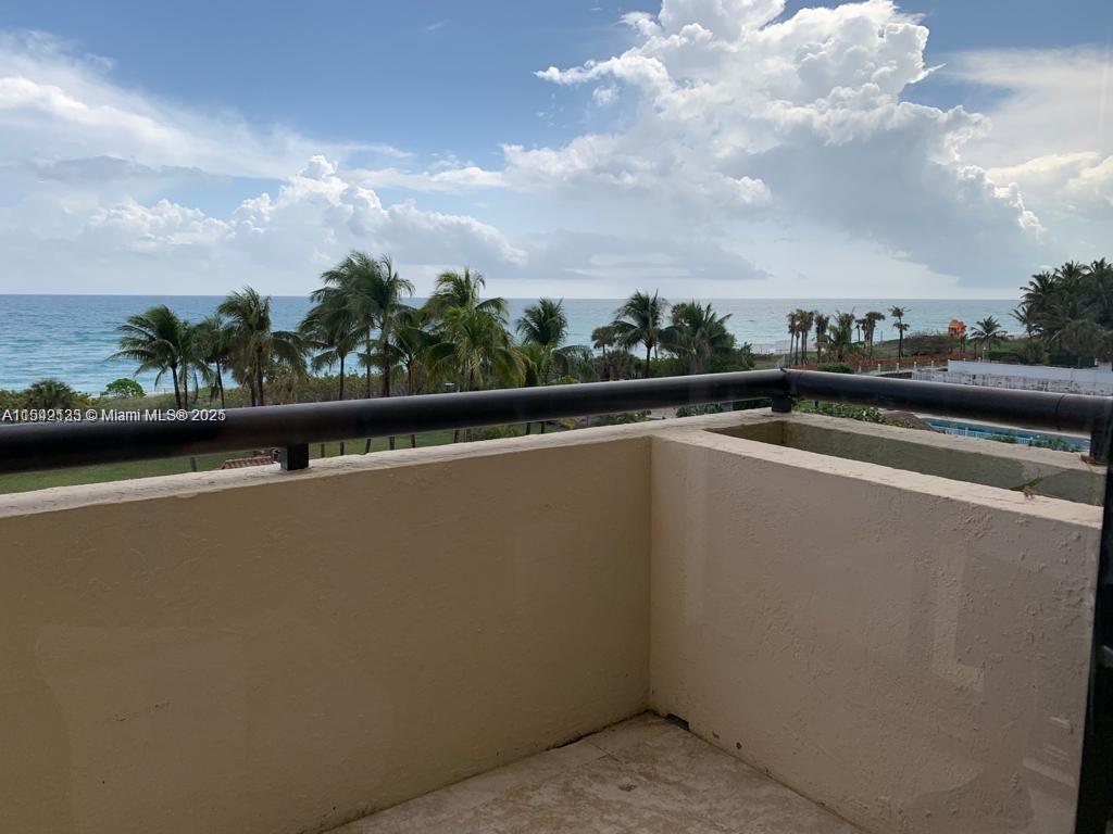 2555 Collins Ave 506, Miami Beach, Florida 33140, 2 Bedrooms Bedrooms, ,2 BathroomsBathrooms,Residential,For Sale,2555 Collins Ave 506,A11542133