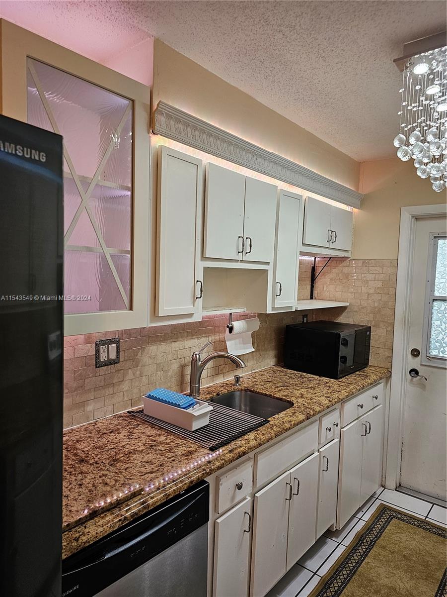 North Lauderdale, Florida 33068, 3 Bedrooms Bedrooms, ,2 BathroomsBathrooms,Residential,For Sale,A11543549