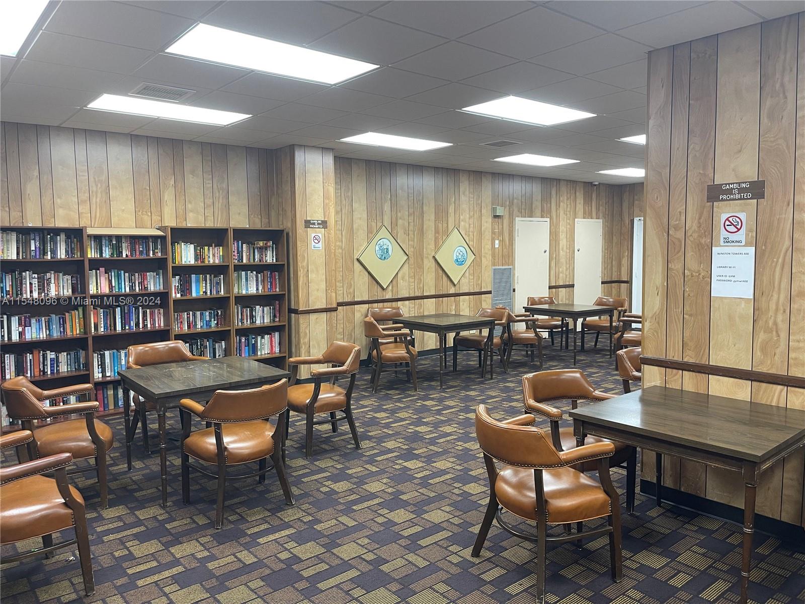 Library/Card room/Meeting room